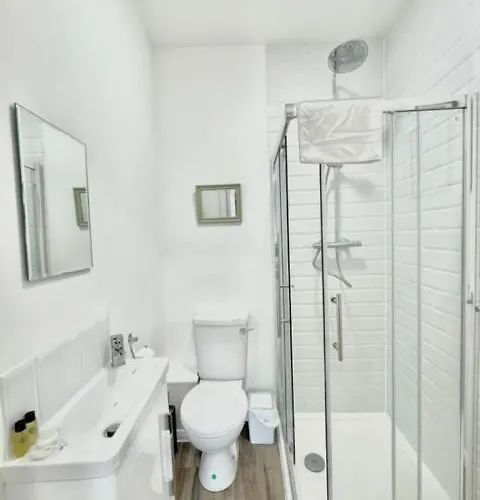 Market 2 アパートホテル